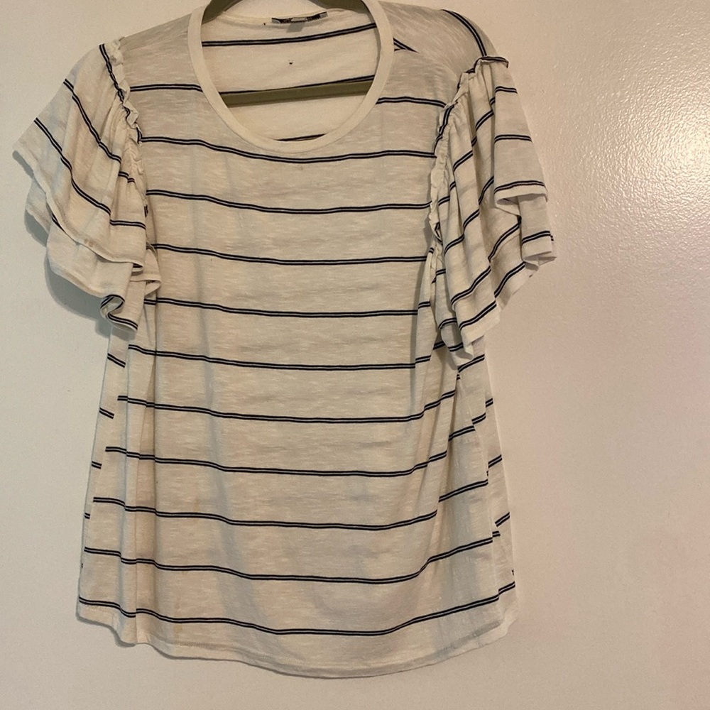 Black striped top with puffed sleeves